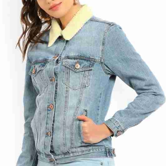 S Forever 21 Jean Jacket with faux fur trim - Picture 5 of 14